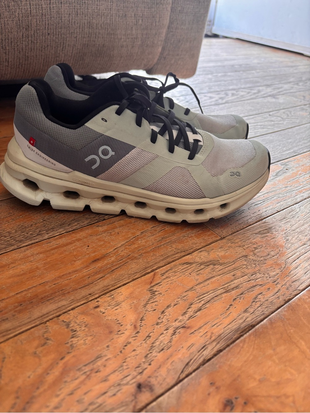 On Running Cloudswift Athletic Shoes - Grey and Black